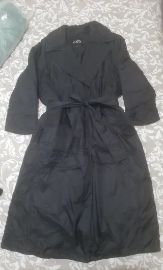 Abrigo largo Zara negro