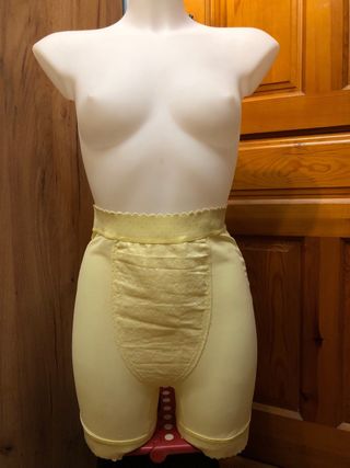 Faja vintage amarilla alta compresión