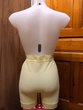 Faja vintage amarilla alta compresión