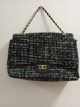 Bolso de mujer tejido con dos cadenas