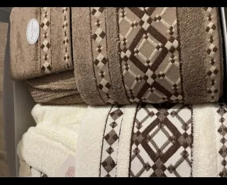 Set accappatoio e asciugamani nuovo Misure 50/54