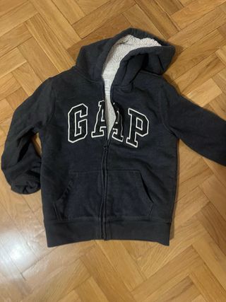 Sudadera niño Gap con forro polar