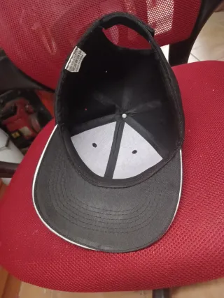 Gorra Quiksilver Negra y Amarilla