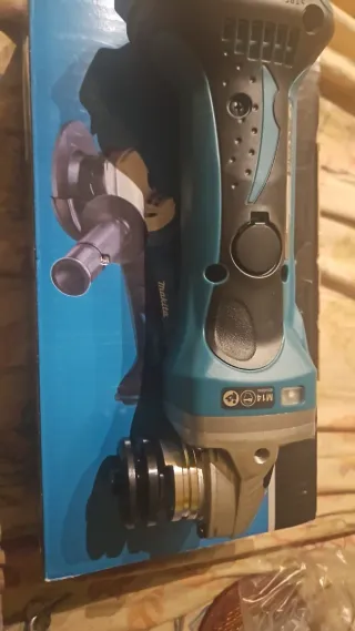 Radial Makita 115mm 18V Inalámbrica