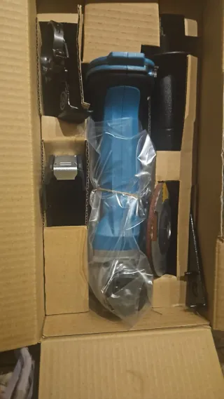 Radial Makita 115mm 18V Inalámbrica