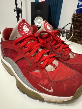 Nike Air Huarache Rojas y Grises