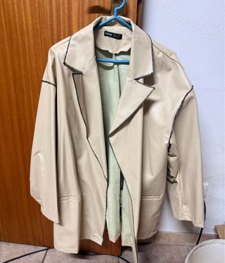 Casaco SHEIN efeito pele bege oversize