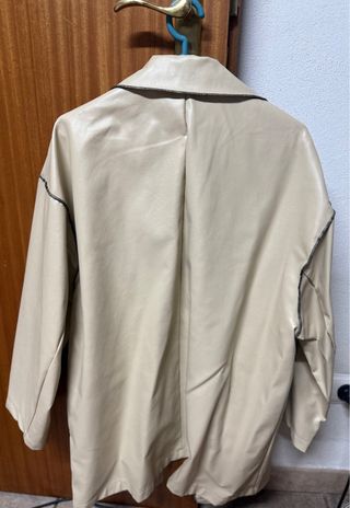 Casaco SHEIN efeito pele bege oversize