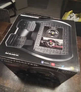 Thrustmaster T80 Ferrari 488 GTB Edition per PS4