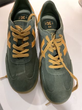 Zapatillas Munich 42 sin estrenar 120€ en la web