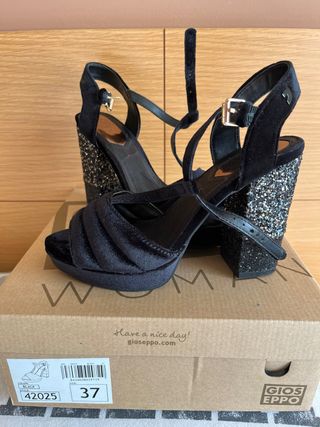 Zapatos de tacón Gioseppo negros y plateados 37