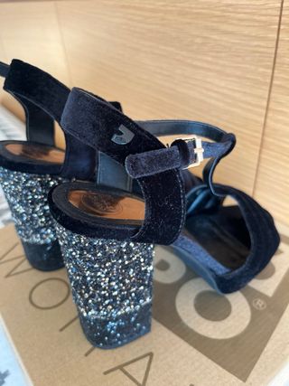 Zapatos de tacón Gioseppo negros y plateados 37