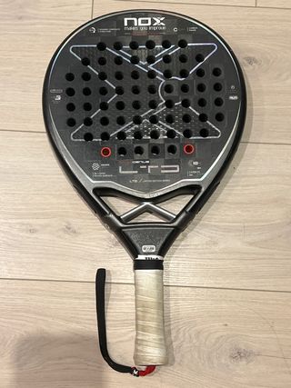 Pala Nox Genius AT2 LTD Edición Limitada