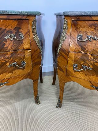 Set di 2 comodini antichi in stile Luigi XV