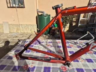 Cuadro MTB Amat tot terreny