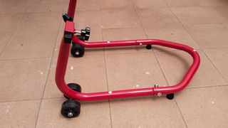 Caballete Moto Rojo completamente nuevo sin usar