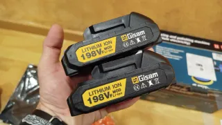 NUEVA!Pulidora excéntrica a batería+set accesorios