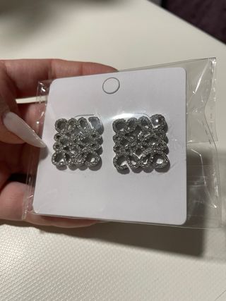 Pendientes loewe