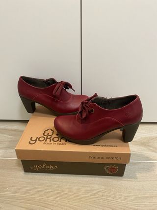 Botines Yokono tacón cordones burdeos
