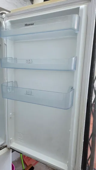 Nevera Hisense Combi No Frost A+