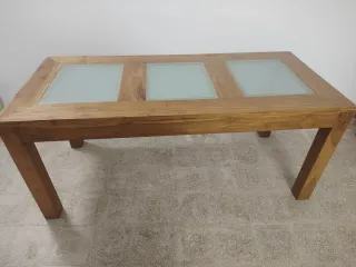 Tavolo in legno con piano in vetro smontabili...