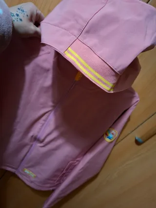 Chubasquero Sanvi rosa Talla M da talla hasta 42