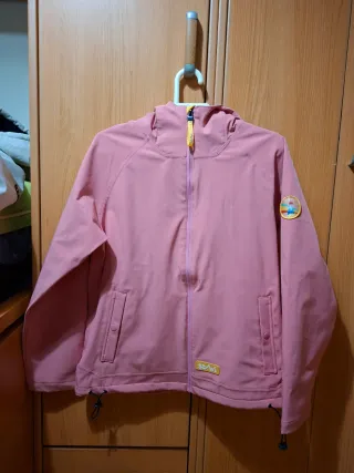 Chubasquero Sanvi rosa Talla M da talla hasta 42