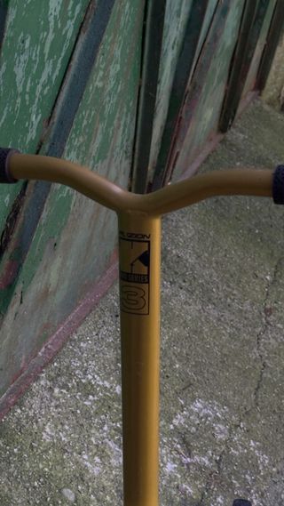 Patinete Fuzion Dorado