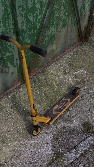 Patinete Fuzion Dorado