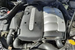 Motor Mercedes W203