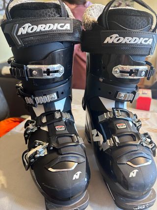 Botas de esquí Nordica (1 uso)