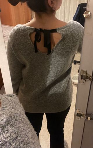 Jersey gris Stradivarius con lazo