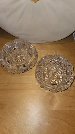 2 Ceniceros de Cristal Tallado