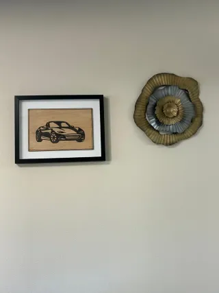 Cuadro pirograbado coche deportivo