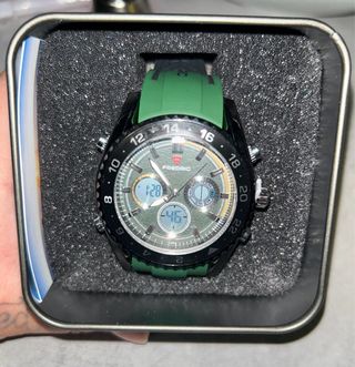 Reloj Fredric Negro y Verde