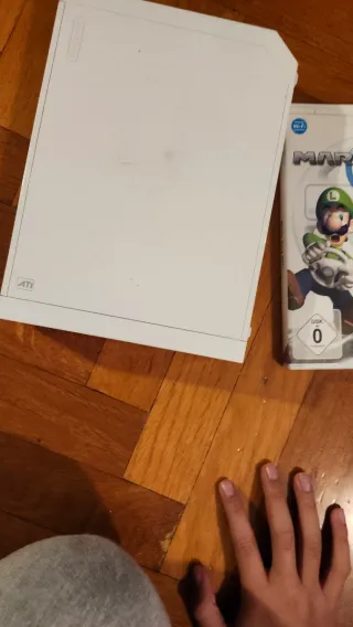 Nintendo Wii + Mario Kart + Mando + volante per auto