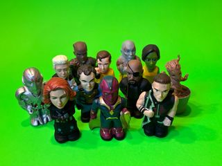 Lote 12 Figuras Marvel Dedos Huckleberry