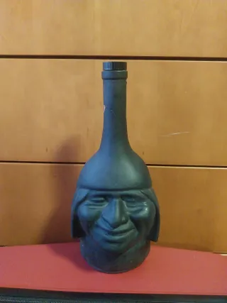 Botella Pisco Vacía Diseño Cara