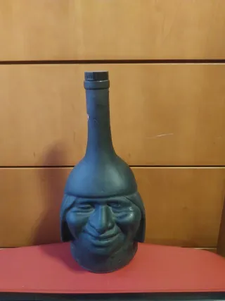 Botella Pisco Vacía Diseño Cara