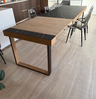 Mesa de diseño 2m con 2 extensiones