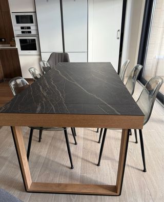 Mesa de diseño 2m con 2 extensiones