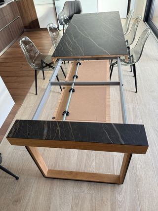 Mesa de diseño 2m con 2 extensiones