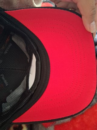 Gorra South Coast GOAT Snapback Negra