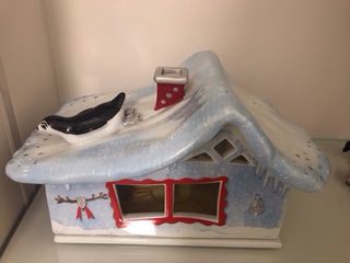 Stalla di Babbo Natale in ceramica