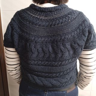 (PERFECTA) Chaqueta manga corta Massimo Dutti.