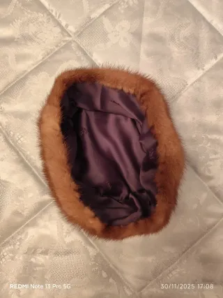 Gorro de pelo marrón