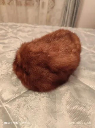 Gorro de pelo marrón