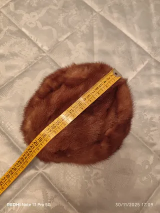 Gorro de pelo marrón