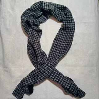 Bufanda Houndstooth Negra y Blanca