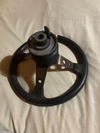 Volante desplazado + piña